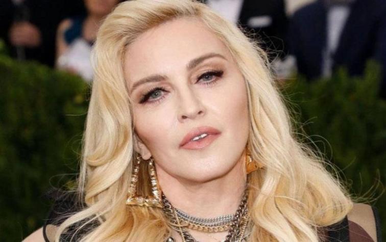 Madonna enciende rumores de aumento de retaguardia 