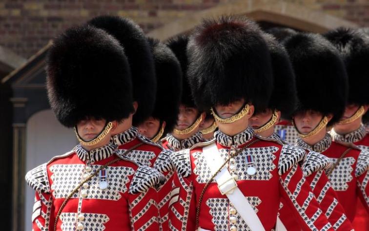 Guardias del Palacio de Buckingham sorprenden interpretando "Bohemian Rhapsody"