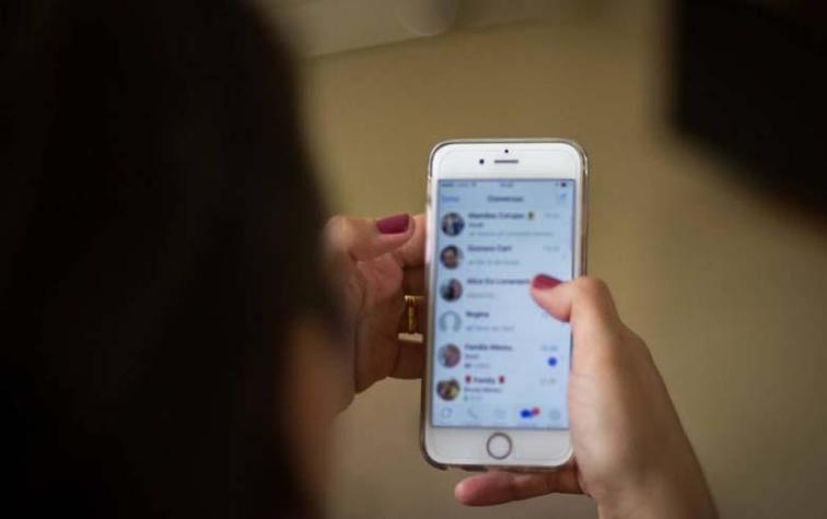 El truco para enviar mensajes de WhatsApp sin aparecer "en línea"