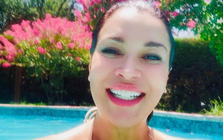 Marlen Olivari chochea en vacaciones con su hijo Lorenzo