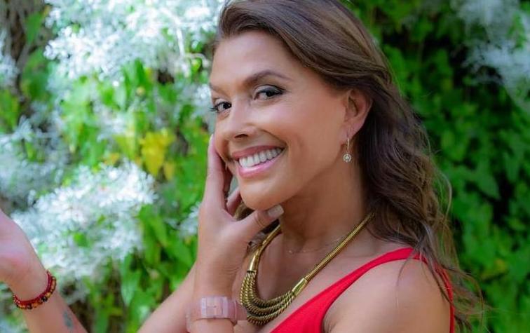 Carolina Arregui presume de su figura en tanga desde sus vacaciones