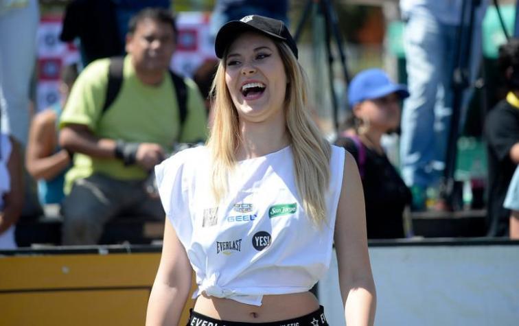 Yadranka Tomic se lesiona en medio de partido de fútbol de candidatas a reina