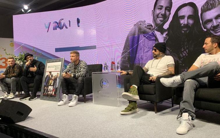 Backstreet Boys sorprenden en conferencia cantando clásico de Daddy Yankee