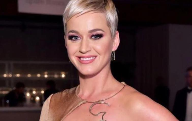 Katy Perry es criticada por diseñar zapatos considerados “racistas”