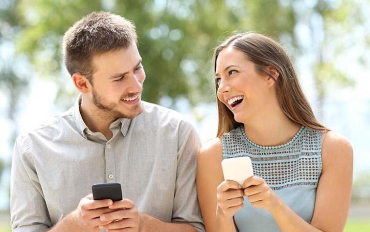 Mujer envía 159 mil mensajes de texto a hombre con el que tuvo solo una cita