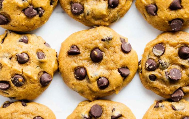 Joven madre murió ahogada al intentar descubrir cuántas galletas cabían en su boca