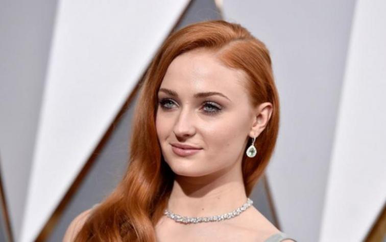 Sophie Turner confesó que pensó en suicidarse