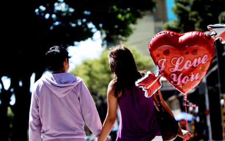 3 de cada 10 chilenos está satisfecho con su vida sexual, según estudio