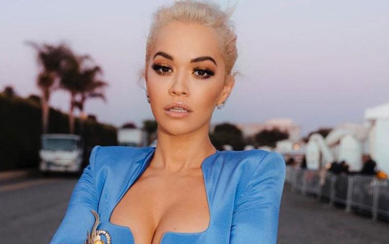 Cannes: Rita Ora se roba las miradas con interminable tajo y cintura de avispa