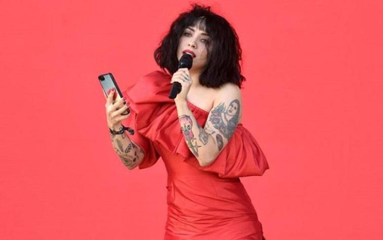 Mon Laferte revienta internet anunciado concierto sorpresa en Santiago