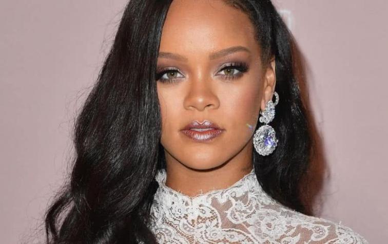 Rihanna lleva el "sporty chic" al extremo