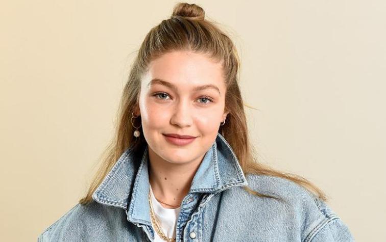 Alerta de trend: Gigi Hadid impone la moda de sandalias con calcetines