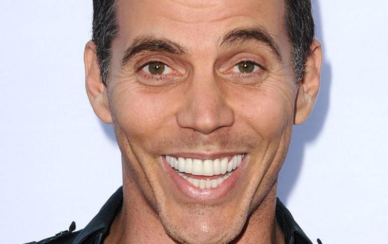 El atrevido “Bottle Cap Challenge” de Steve-O