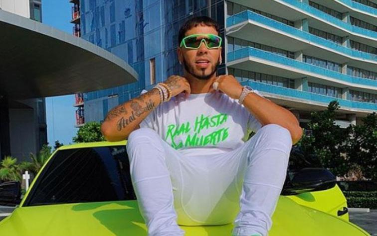 Captan a fanático de Anuel AA intentado robarle millonario reloj al cantante