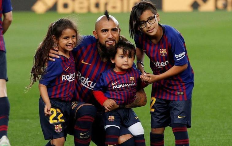 Arturo Vidal respondió de la mejor forma a quienes lo criticaron por no viajar con sus hijos