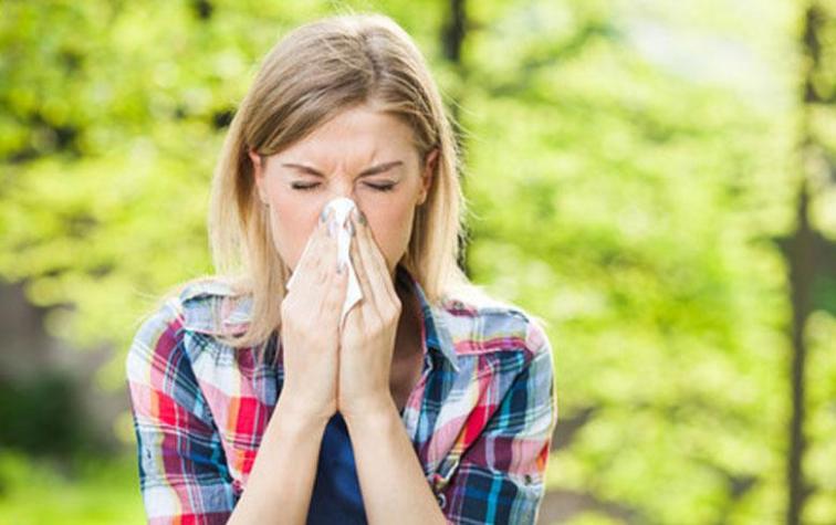 Especialista responde los 8 mitos y verdades más comunes de las alergias primaverales