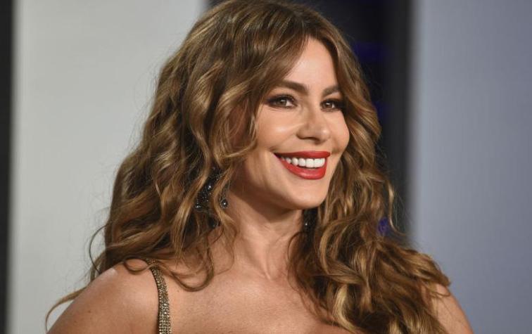 Sofía Vergara rompe el internet con foto de su juventud en bikini