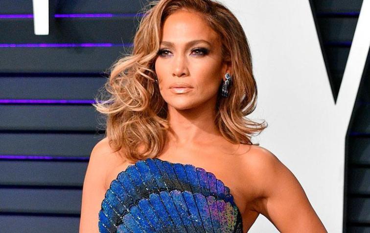 Foto de Jennifer Lopez sin maquillaje a sus 50 años impactó en redes sociales