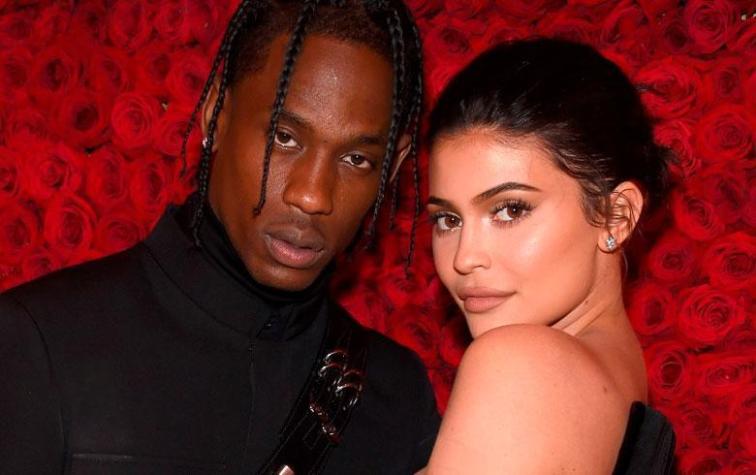 Aseguran que Travis Scott dejó la mansión donde vivía con Kylie Jenner