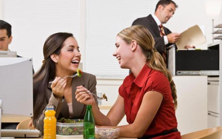 Ignorar a tus compañeros de trabajo ayuda a controlar el estrés