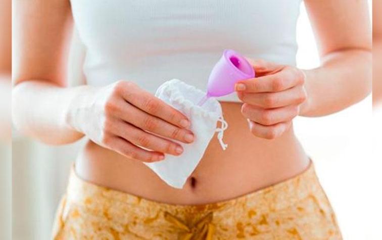 Consejos prácticos para retirar la copa menstrual sin morir en el intento