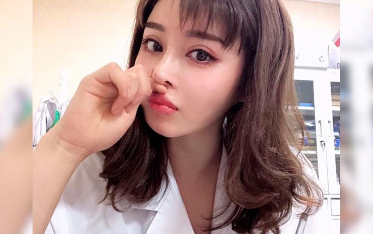 Doctora china revoluciona las redes por su tonificada figura