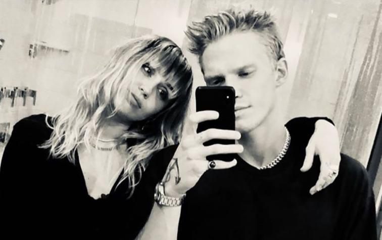 Miley Cyrus se tatuó junto a Cody Simpson 