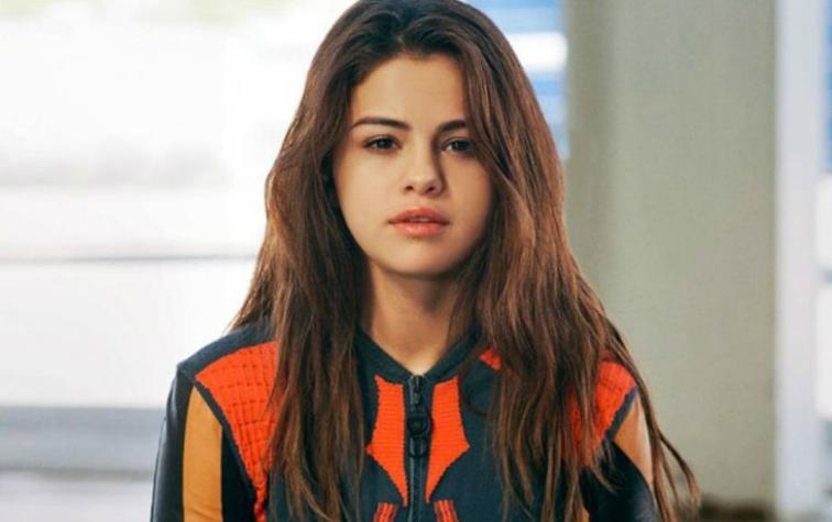 Selena Gomez regresa en escena con nueva música ¡y nuevo aspecto!