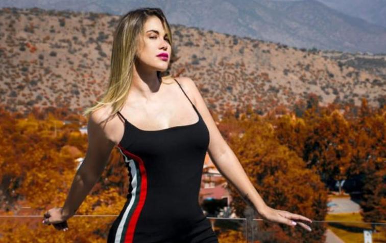 Laura Prieto celebra sus 34 años vistiendo la moda del momento: vestido largo con zapatillas