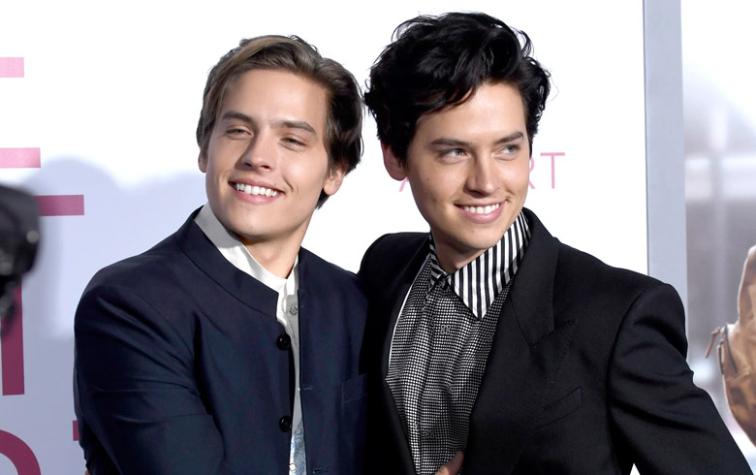 Dylan y Cole Sprouse encontraron a su doble femenina
