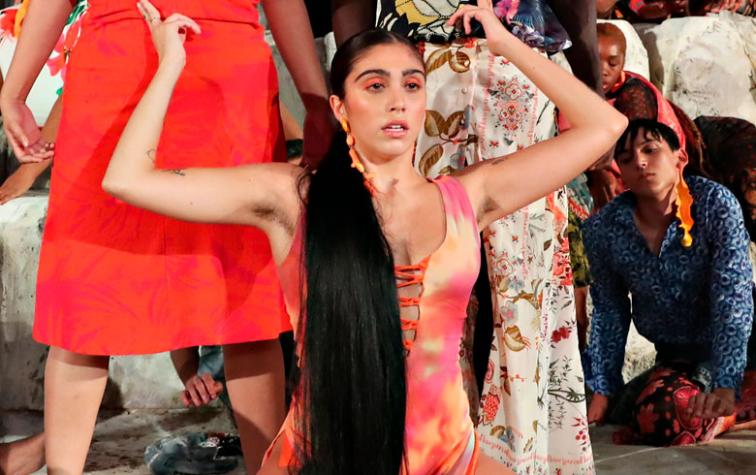 Hija de Madonna simula “orgía” en un desfile de moda en Miami