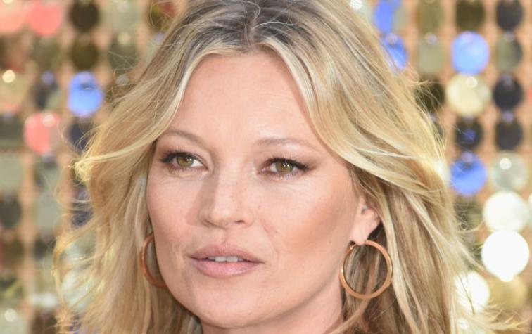 Kate Moss es fotografiada tomando sol en Miami 