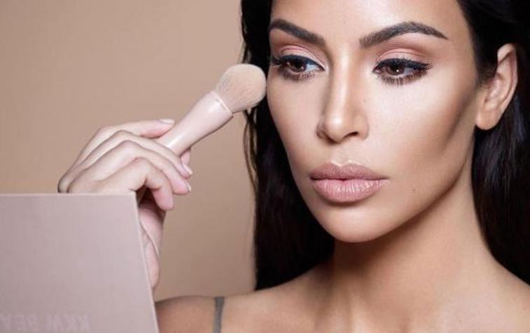 Maquillador de Kim Kardashian venderá sus brochas en Spehora