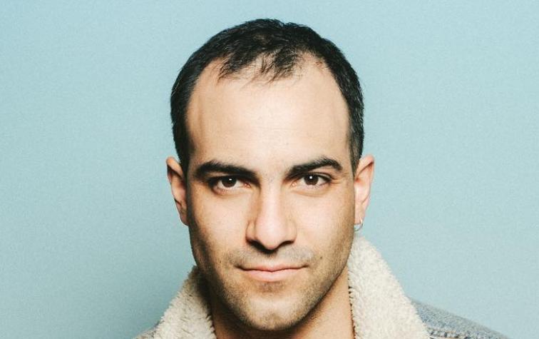 Gabriel Cañas presentó a su esposo en estreno de su nueva película