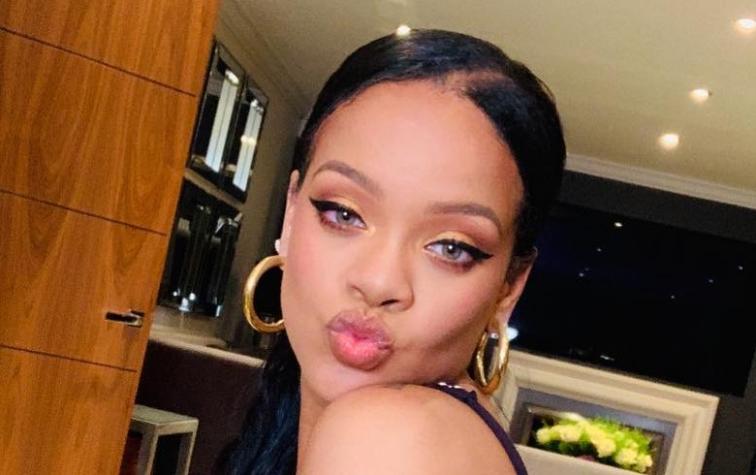 Rihanna pone fin a su relación y es vista con Drake