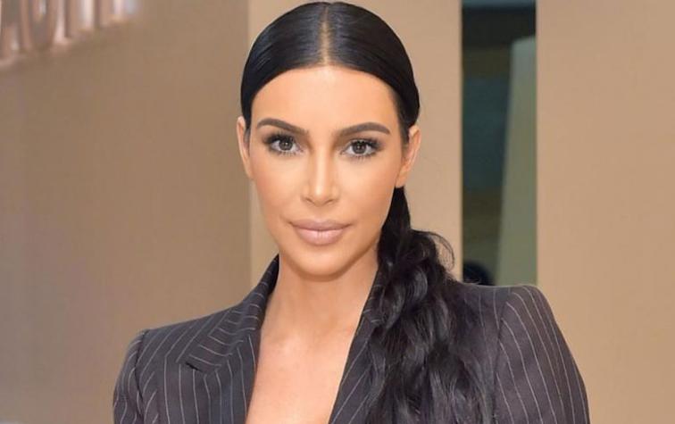 Kim Kardashian reveló que llegó a usar tres fajas para recibir halagos en Instagram