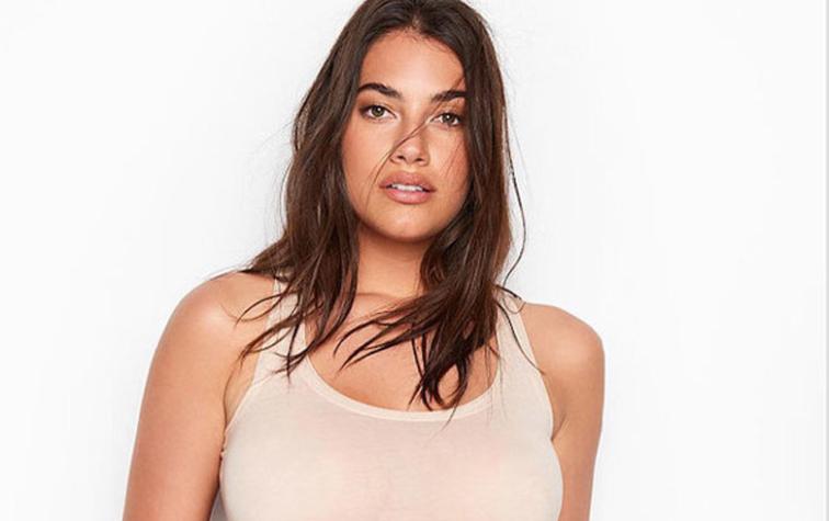 Modelo "curvy" de Victoria's Secret cuenta qué piensa de los kilos demás