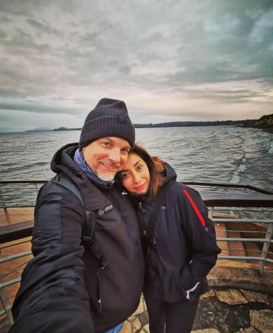 Carmen Gloria Arroyo y Bernardo Borgeat impactan con romanticas fotos en San Valentín