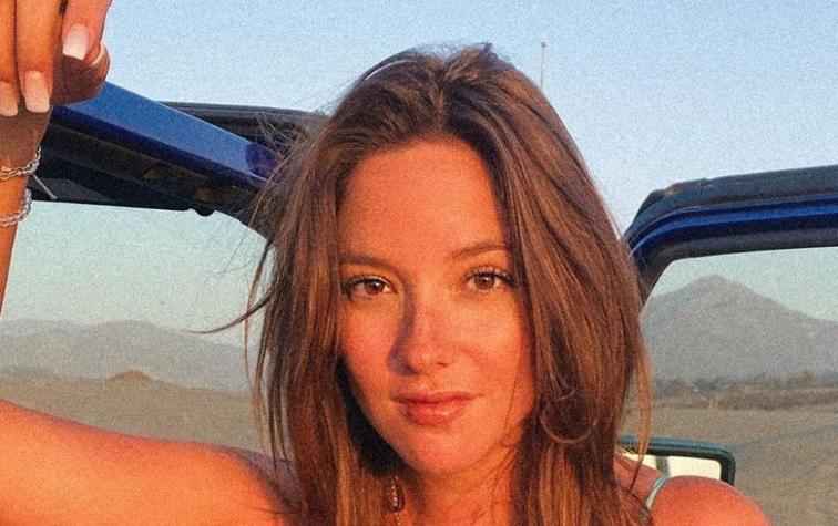 Kel Calderón le "roba" bikini a Raquel Argandoña