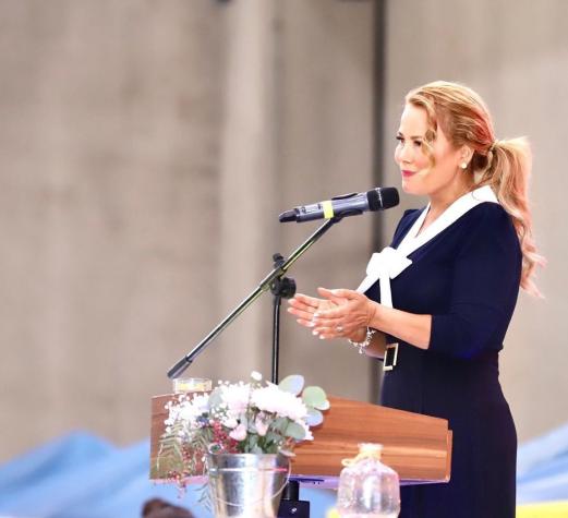 “Nuestro cuerpo no es propiedad de nadie”: Cathy Barriga conmemora el 8M con fotos en ropa interior