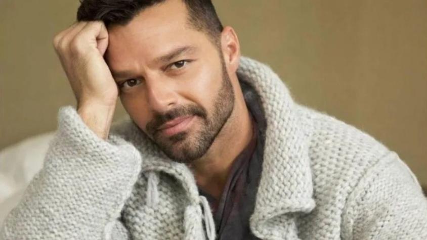 Ricky Martin estalla contra quienes no hacen encierro y pueden: "son brutos ignorantes"