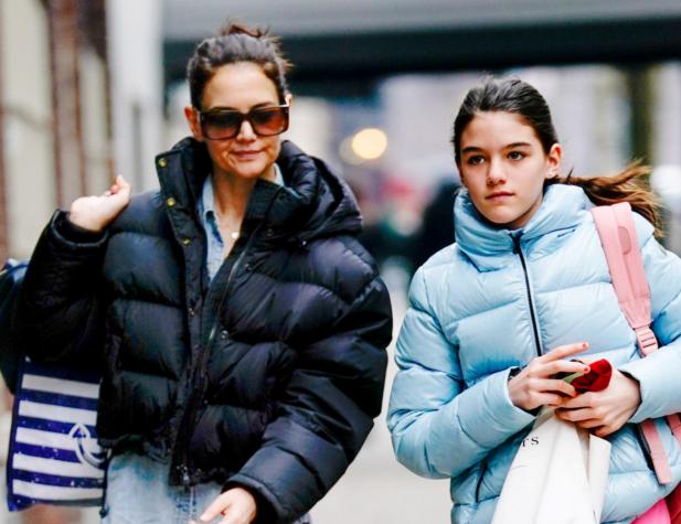 Con corona de rosas Katie Holmes celebró a Suri Cruise en su cumpleaños