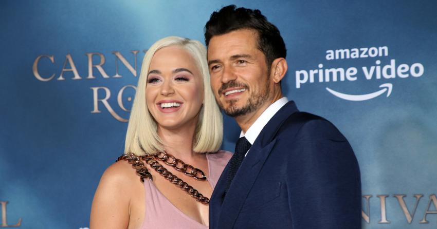 Katy Perry anunció el sexo de su guagüita con una foto de Orlando Bloom cubierto de torta