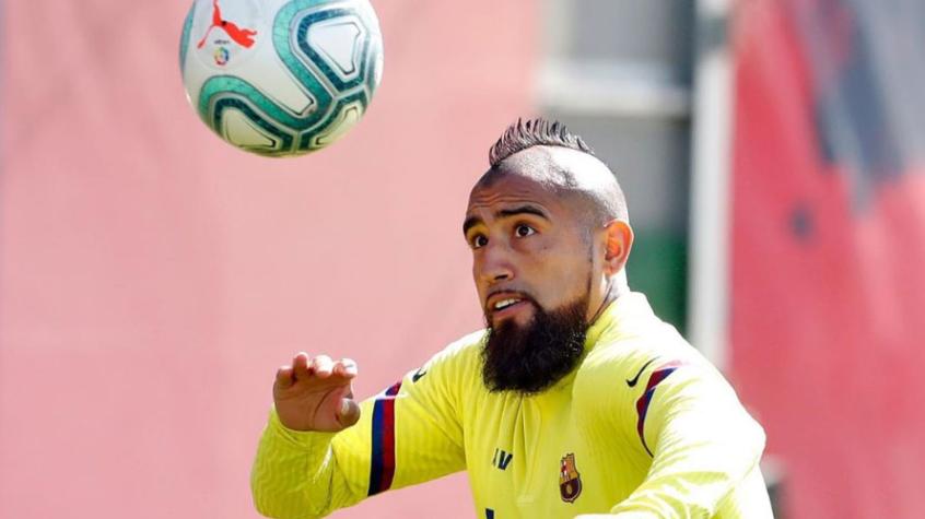 Fanáticos de Arturo Vidal quedaron en shock tras verlo con el pelo largo