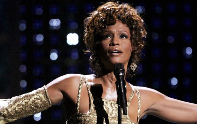 Preparan película biográfica sobre la vida de Whitney Houston 