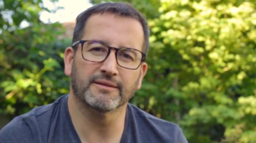 Eduardo Fuentes presencia "lanzazo" a anciana
