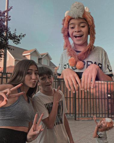 Familia chilena causa furor imitando clásicas series de Disney