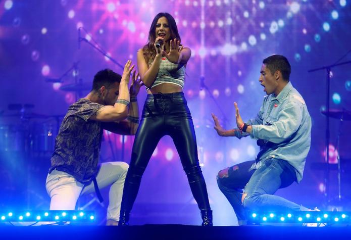 Daniela Castillo muestra su hogar en nuevo videoclip