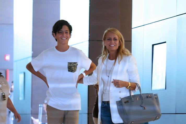 Hijo de Cecilia Bolocco reaparece sorpresivamente en televisión