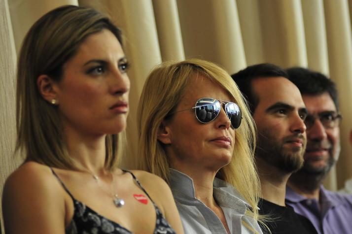 Karen Bejarano muestra cómo quedó su auto tras violento asalto